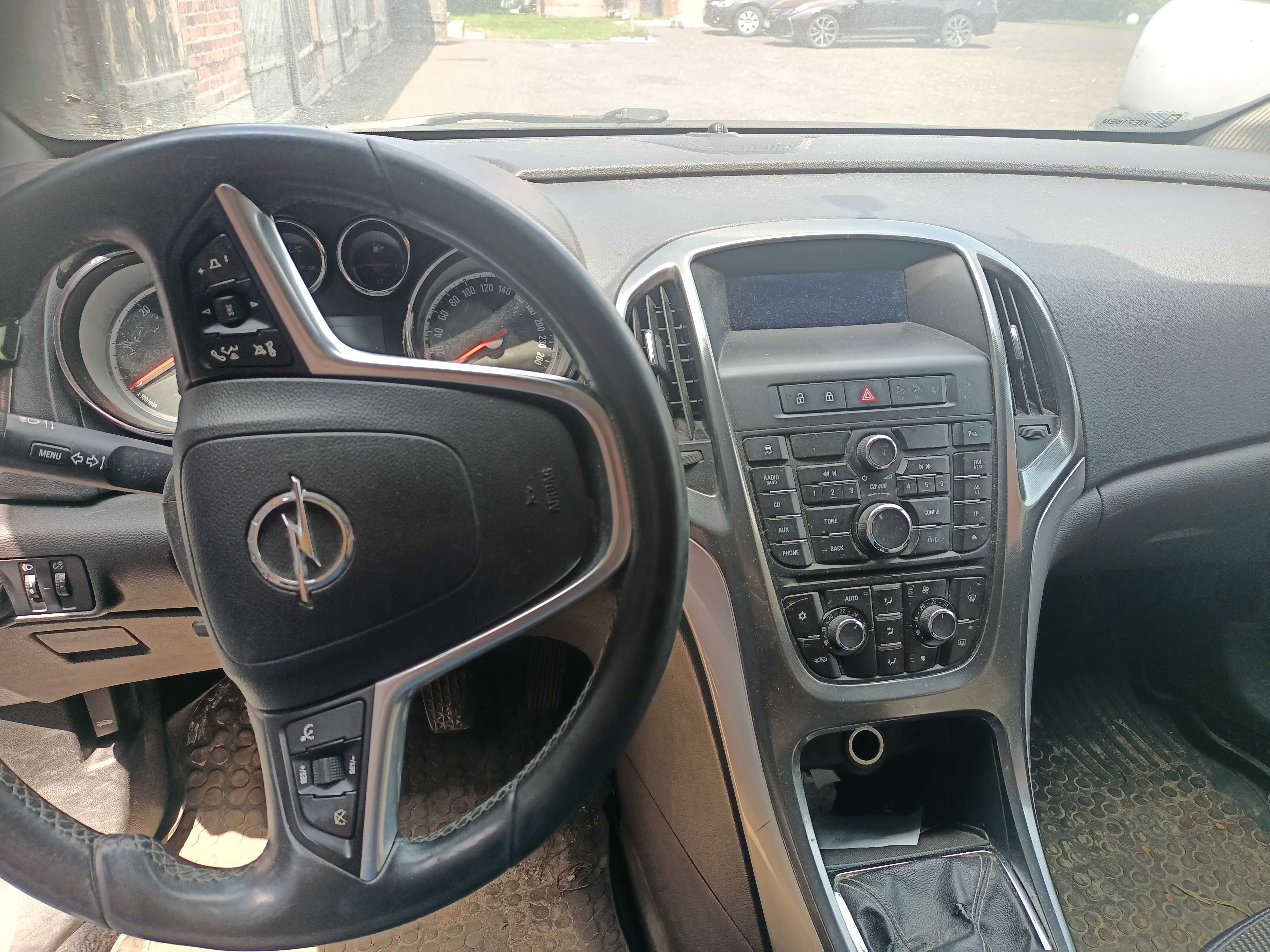 Opel Astra J kombi