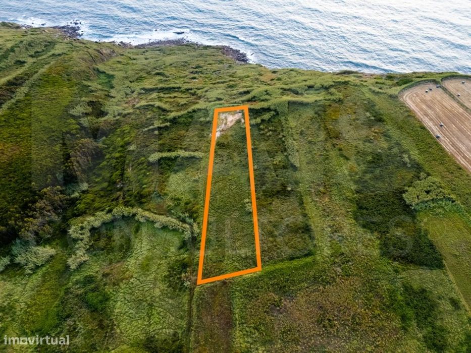 Terreno Rústico à Beira-Mar