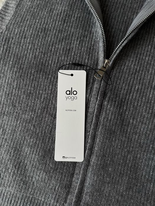 Жіноча трикотажна жилетка alo