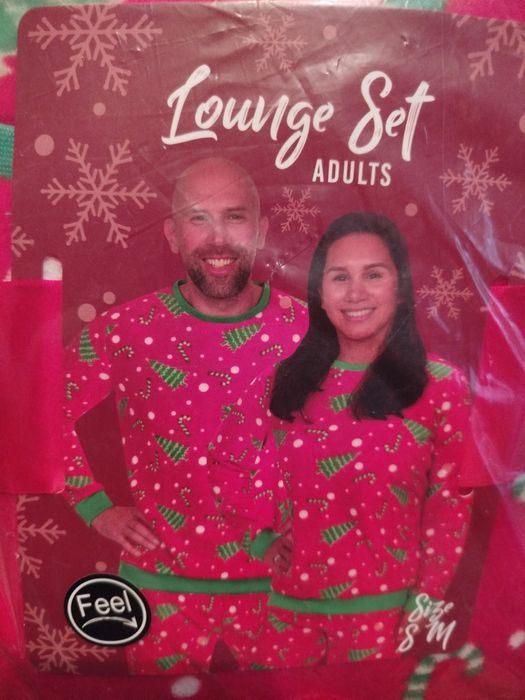 Zestaw dwóch cieplutkich piżam świątecznych dla niej i dla niego S/M