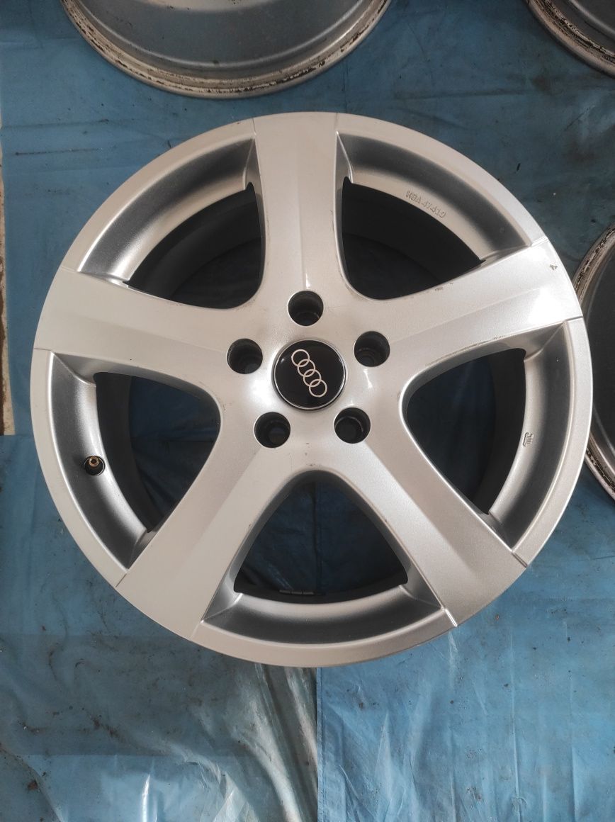 240 Felgi aluminiowe AUDI R 17 5x112