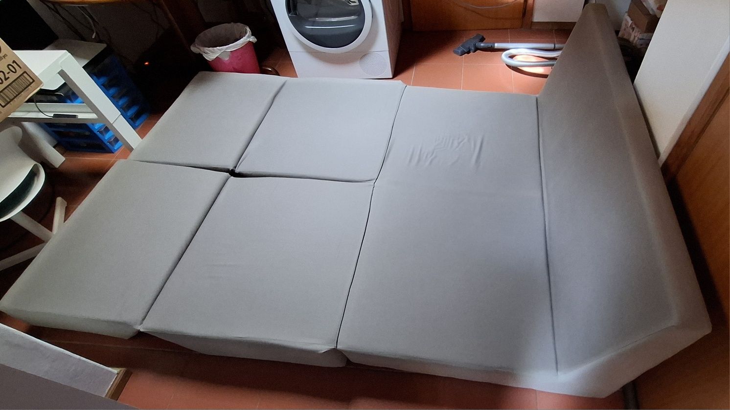 Sofá cama desdobrável