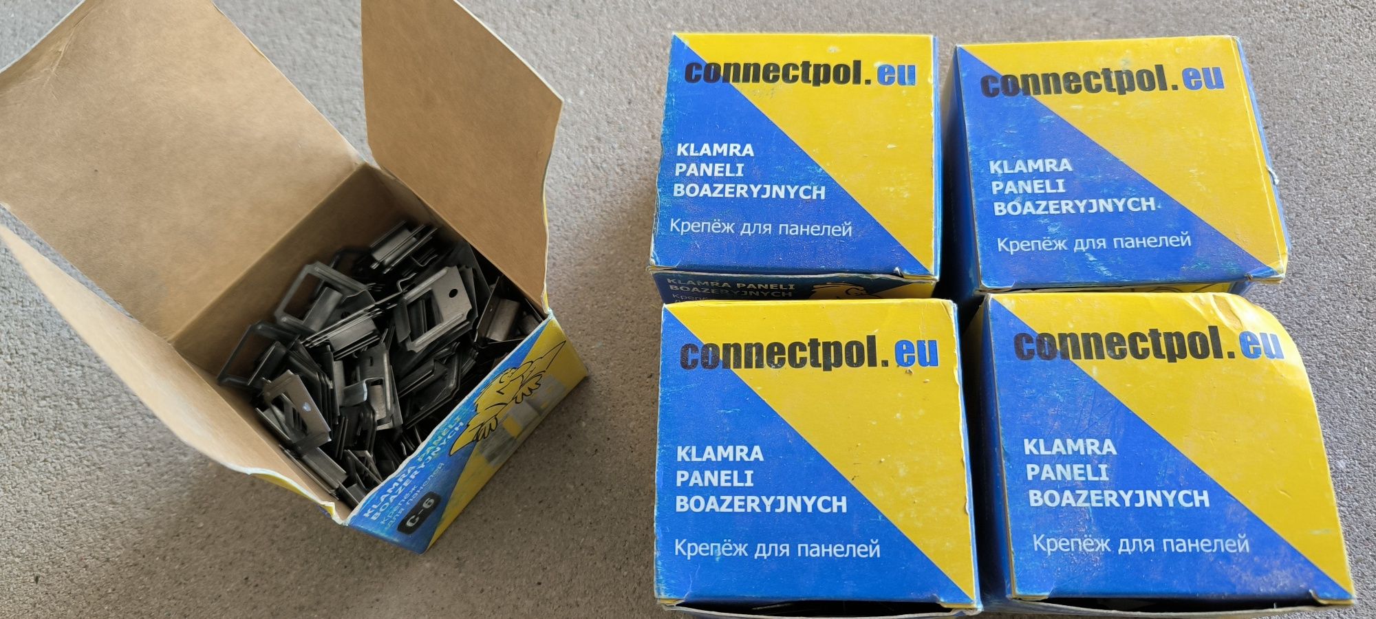 Klamra paneli boazeryjnych