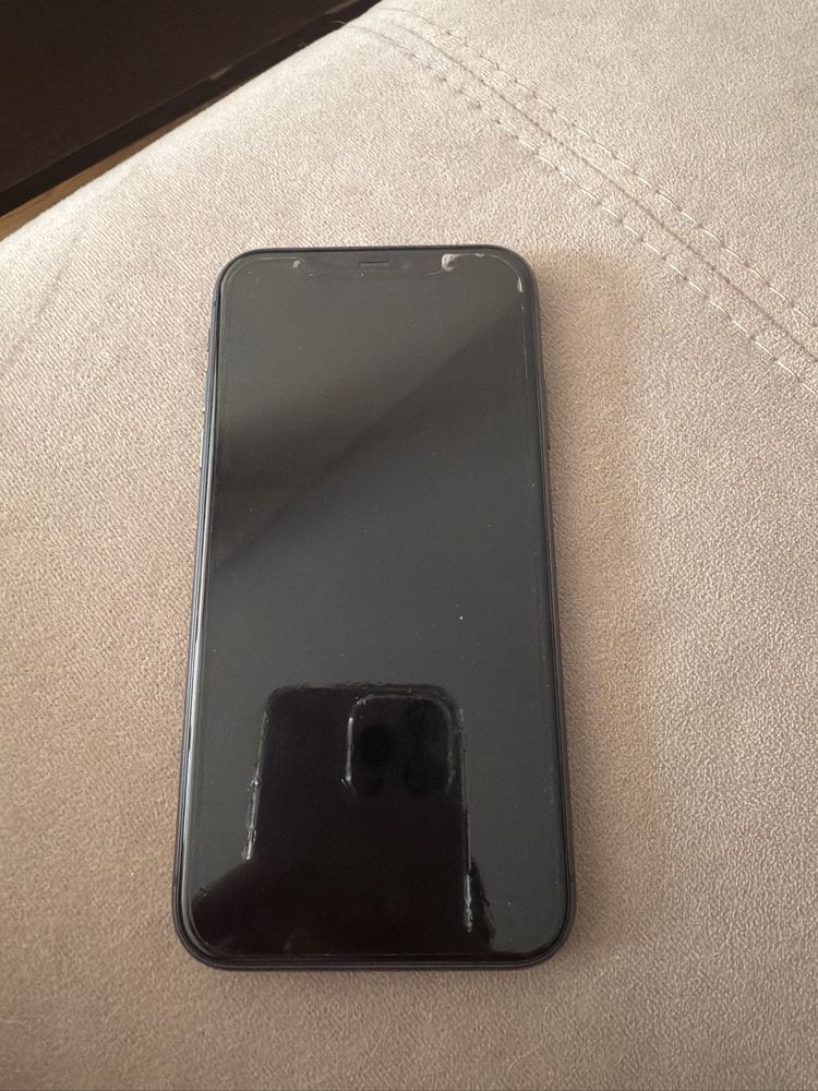 Iphone 11 idealny stan