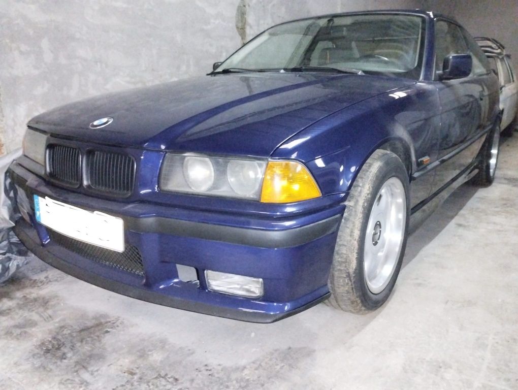 BMW e36i coupé em excelente estado pack m