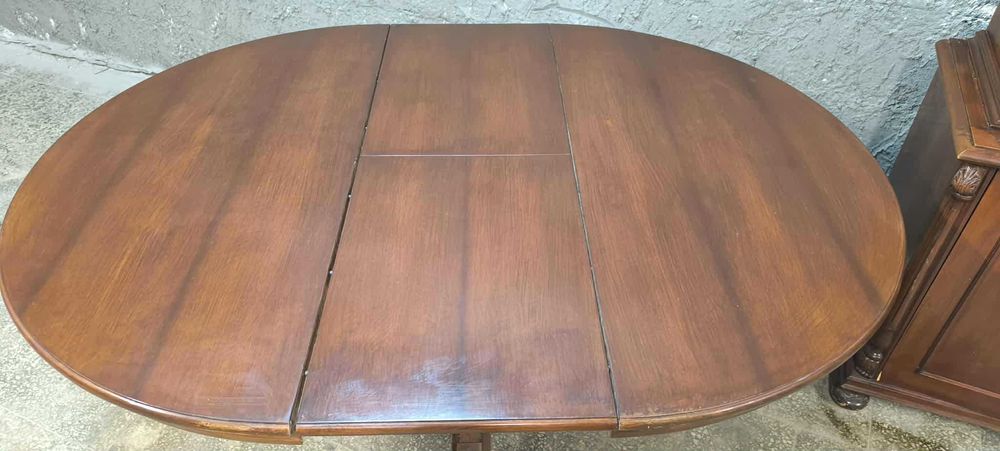 Drewniany stół w stylu Ludwika Filipa