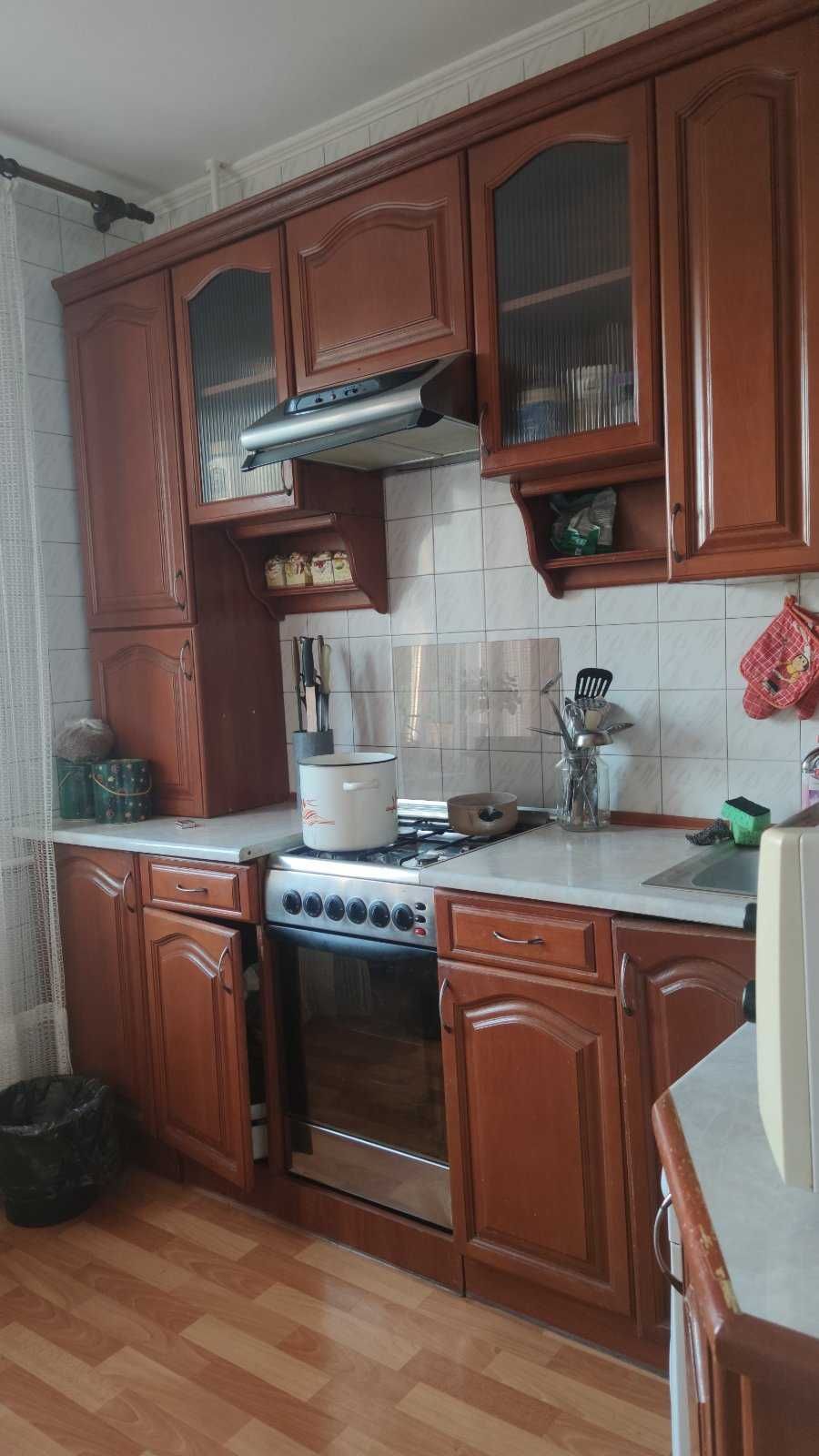 Продаж 2 к.кв, 3/5 поверх, інд.опалення,  Виставка.ktr