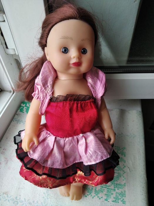 продам говорящую и большие куклы