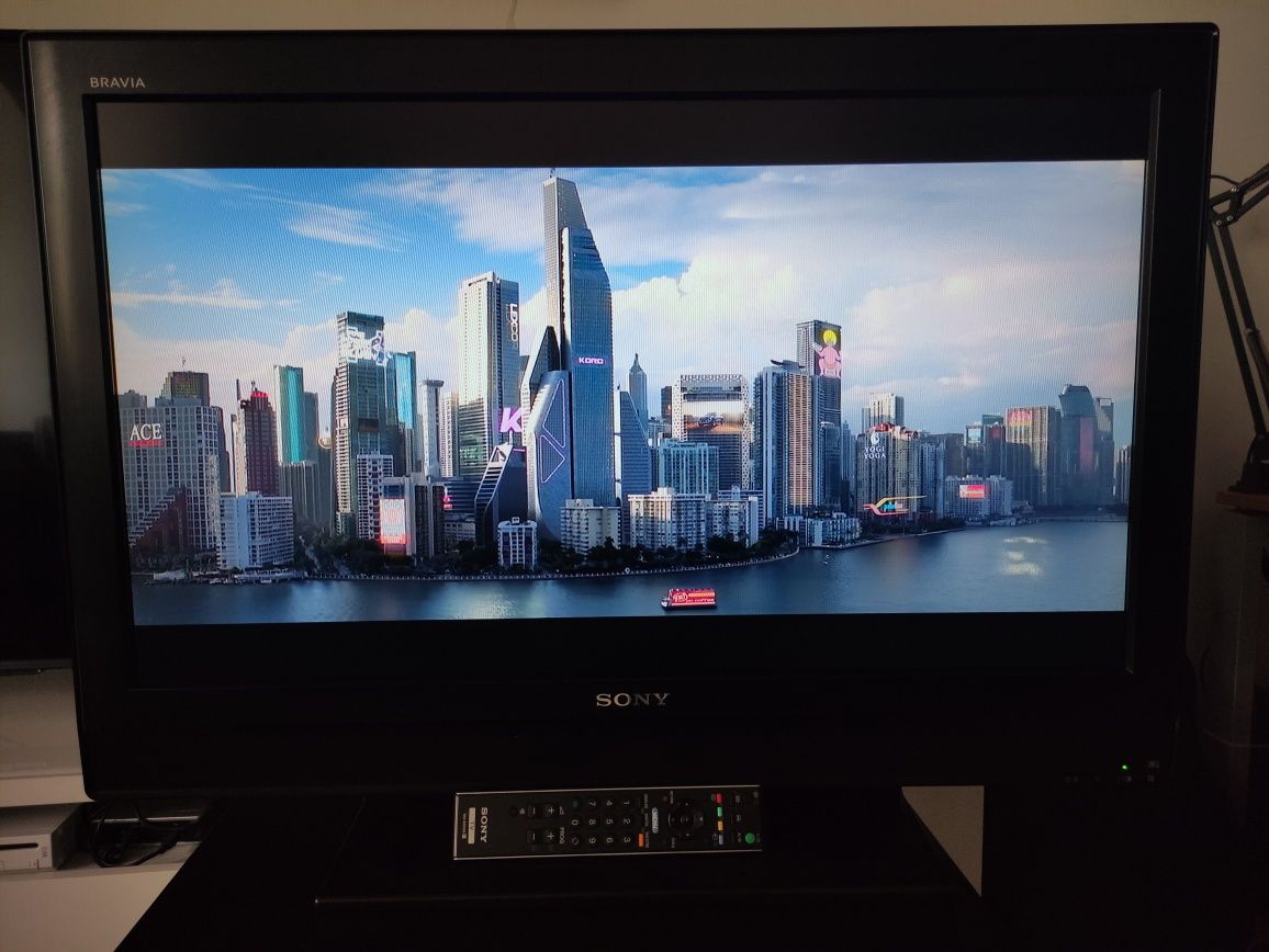 Televisão LCD Sony Bravia 32 polegadas