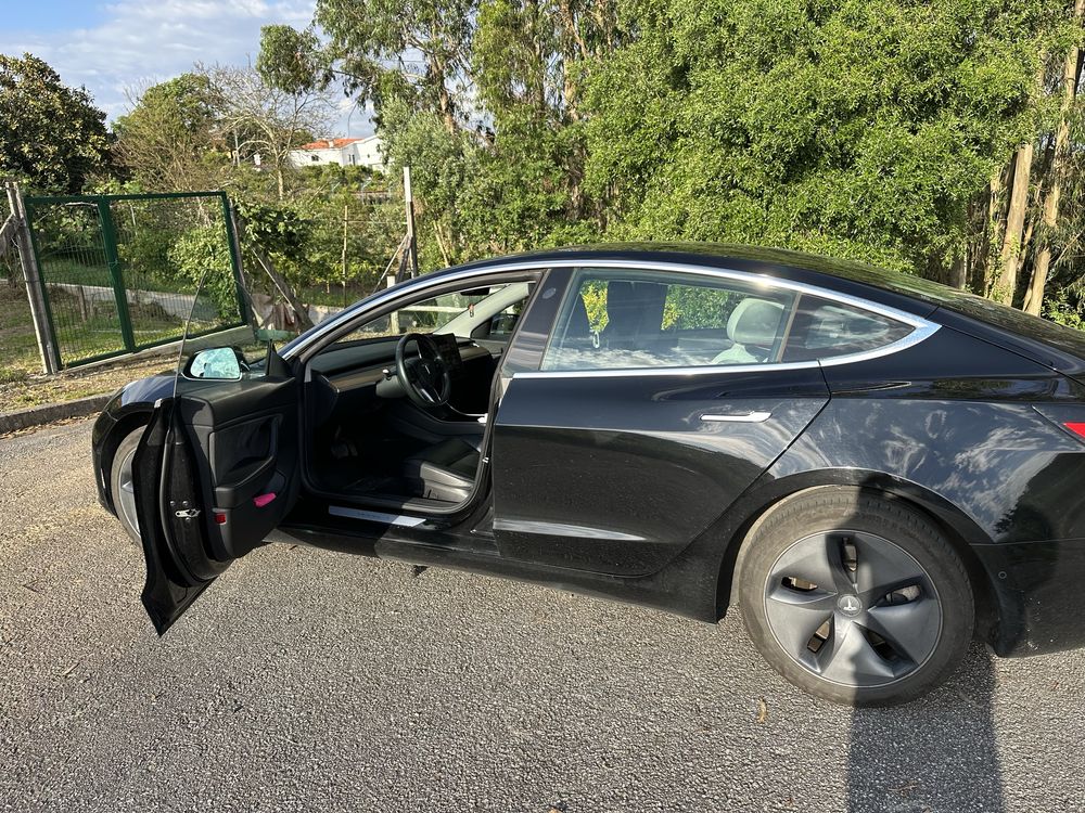 Tesla Model 3 - Rwd Plus
