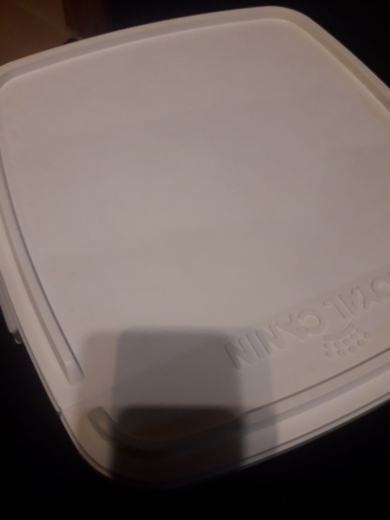 wiaderko pojemnik na karmę NOWY