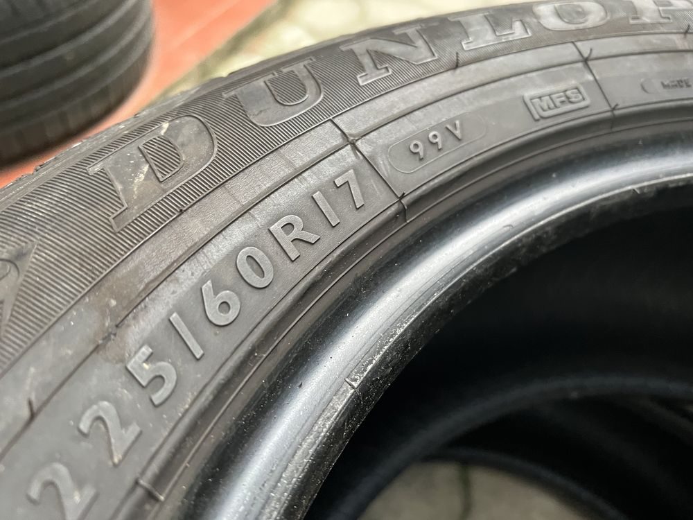 Резина комплект літо 225/60 R 17 Dunlop