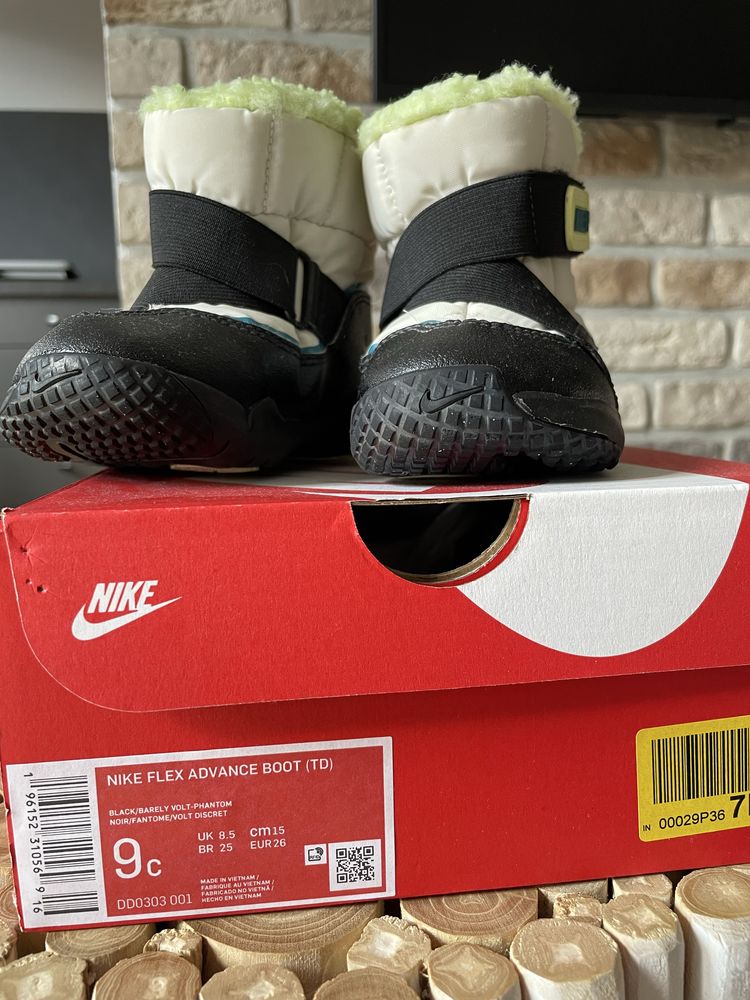 Nike Flex Advance śniegowce rozmiar 26