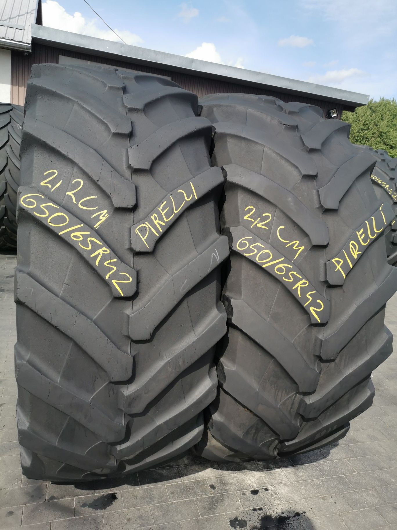 650/65R42 Pirelli TM 800 opony rolnicze