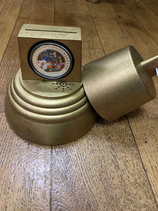 Троє з. Простоквашино 2 срібні монети 2 $ Niue