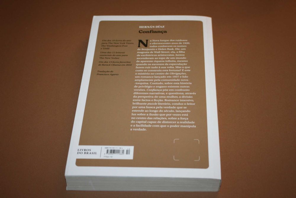 ' Confiança // Hernán Días