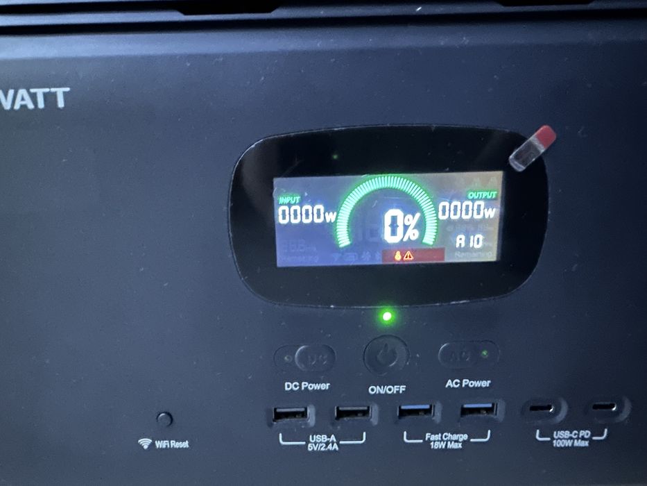 Зарядна станція Growatt Infinity 1300 під ремонт чи комплектуючі