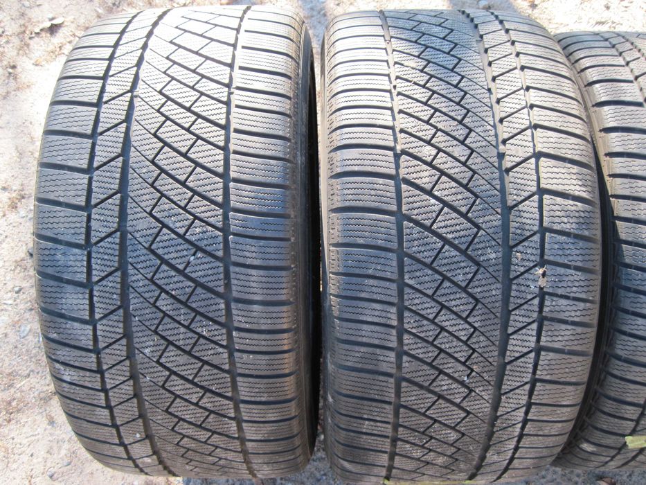 Продам зимнюю резину Continental разно широкую 295*35 R19, 245*35 R19
