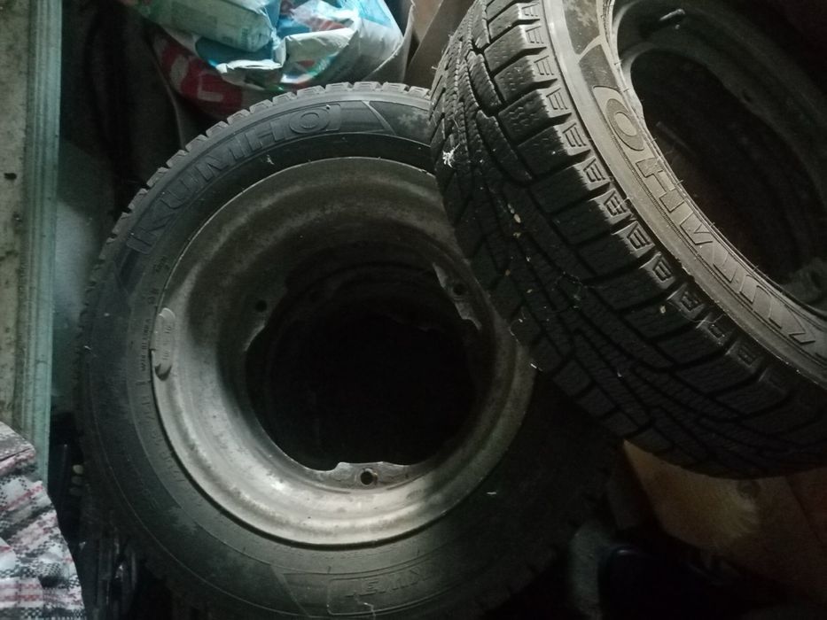 Продам зимную резину с дисками на 13