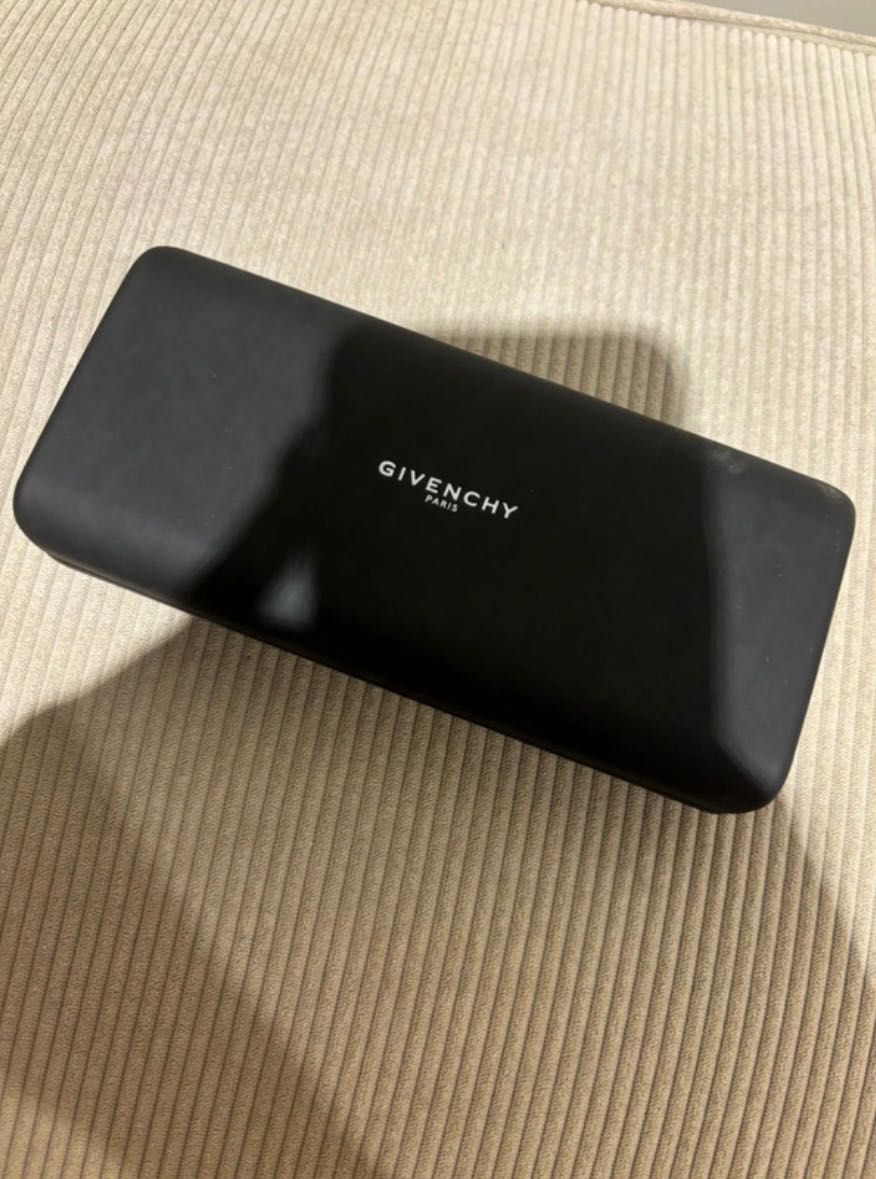 Nowe okulary Givenchy