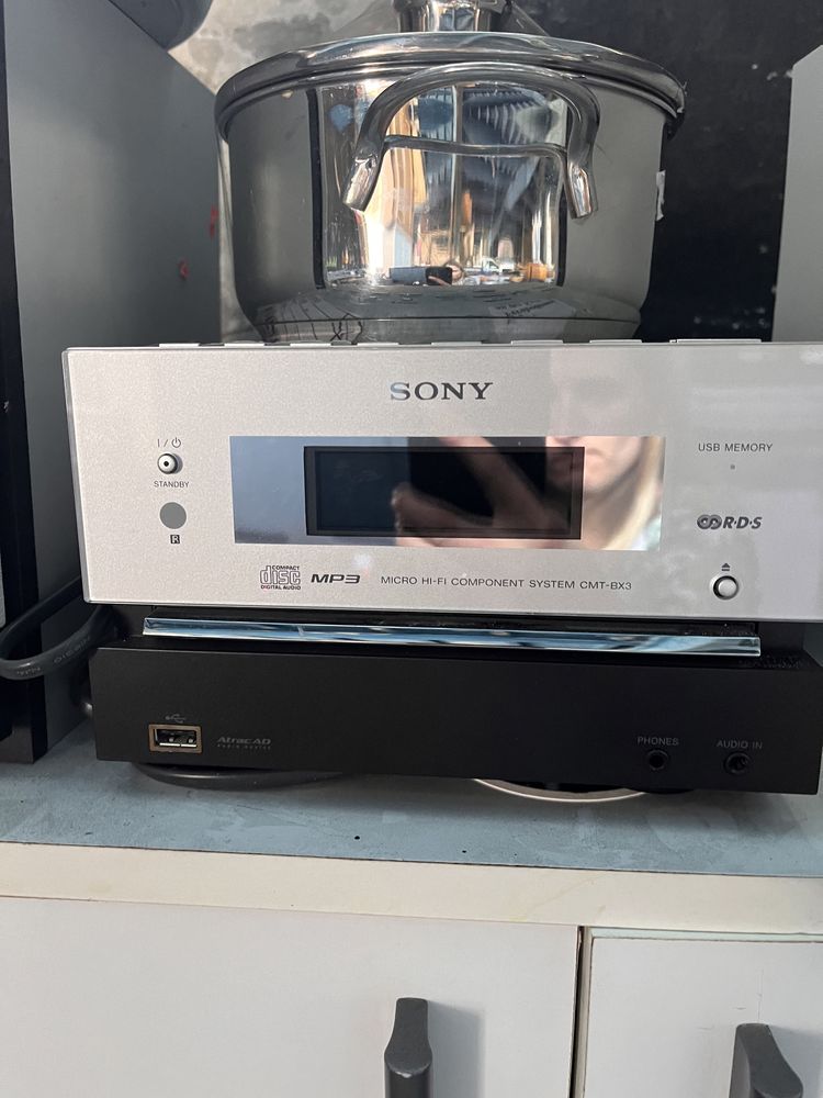 Sprzedam wieże sony z głośnikami na USB i inne