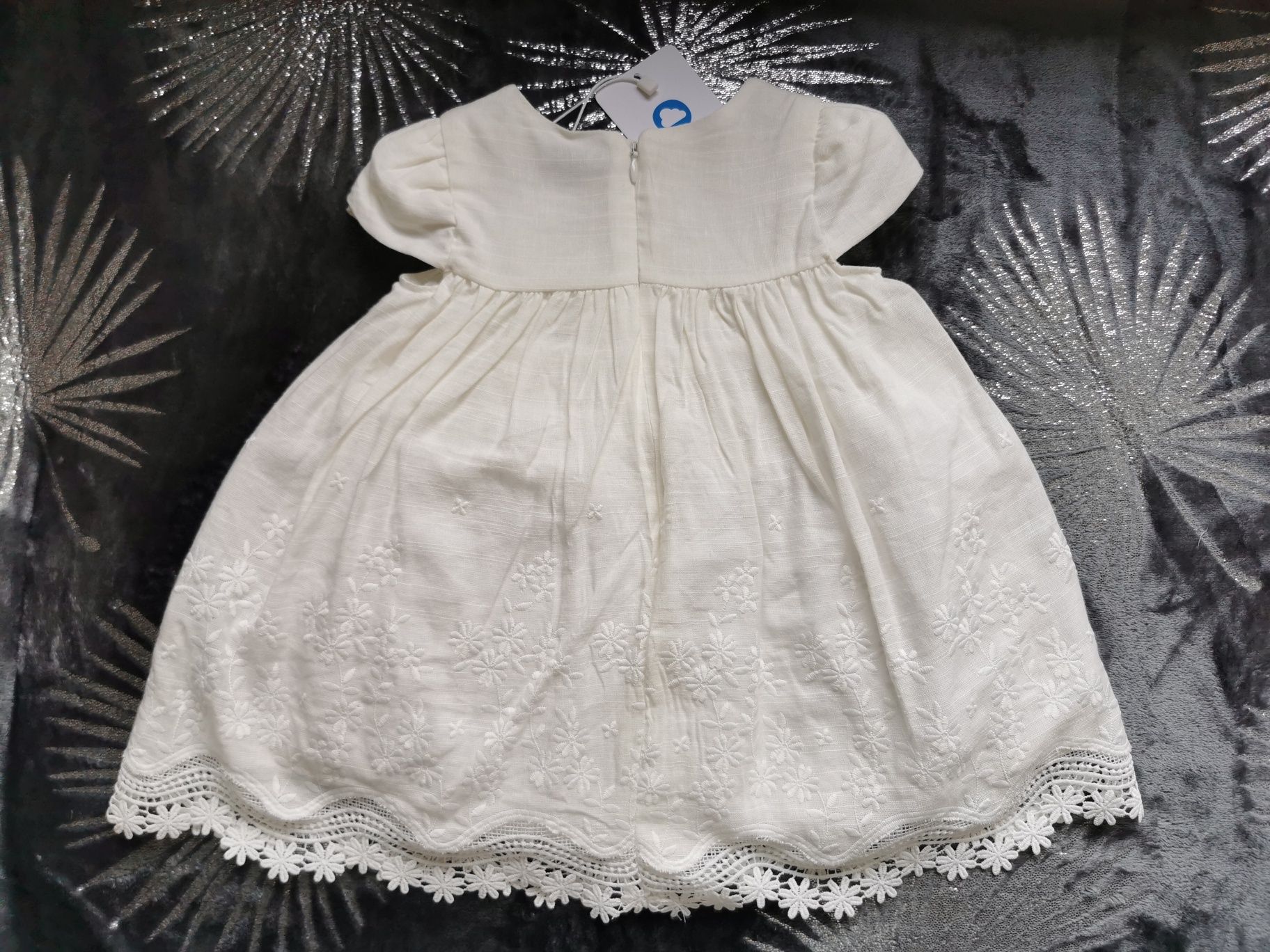 NOWA piękna sukienka firmy Mayoral rozmiar 80, model 1906 ecru wyprzed