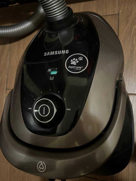 Пилосос для сухого прибирання SAMSUNG