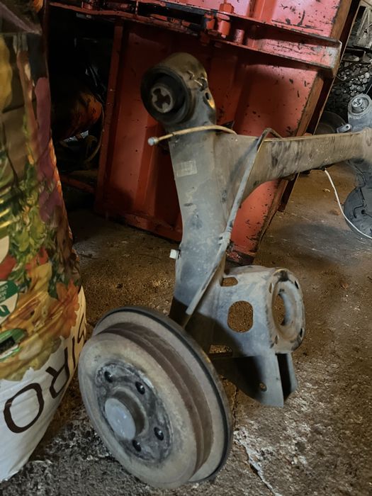 Eixo traseiro original Seat Ibiza 6l/Córdoba tdi + Cabos Travão de Mão