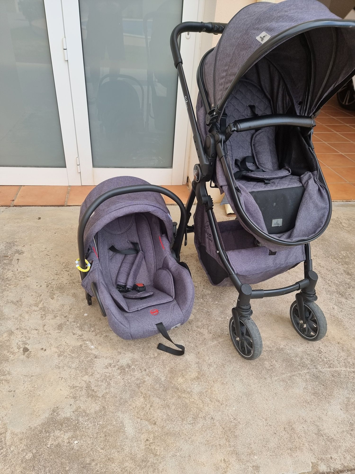 Carrinho de bebé duo+ conversível
