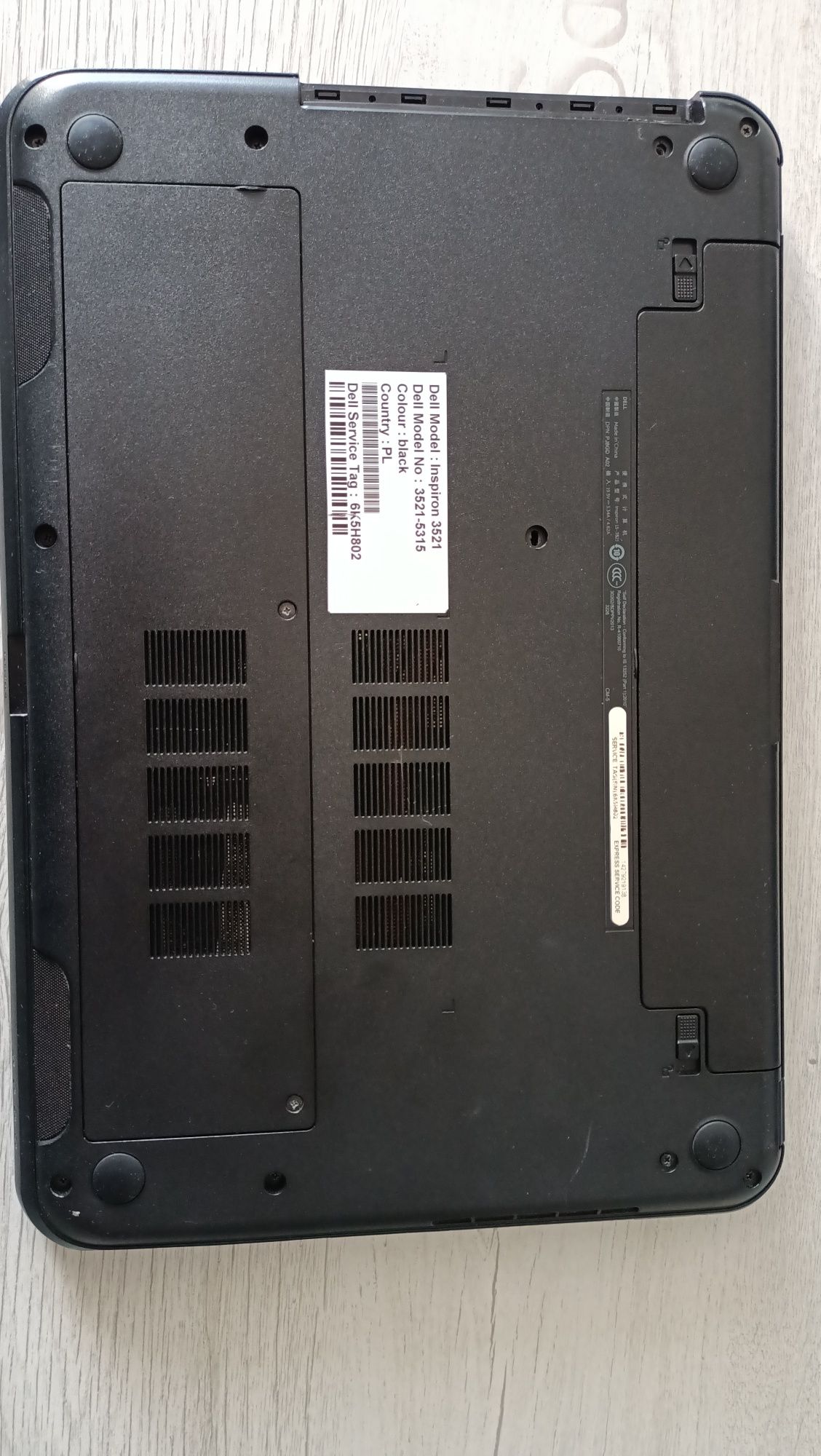 Laptop Dell 15" 8GB ram, SSD, HDD