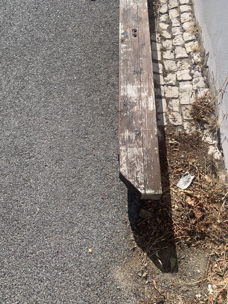 2 vigas de madeira para pergula
