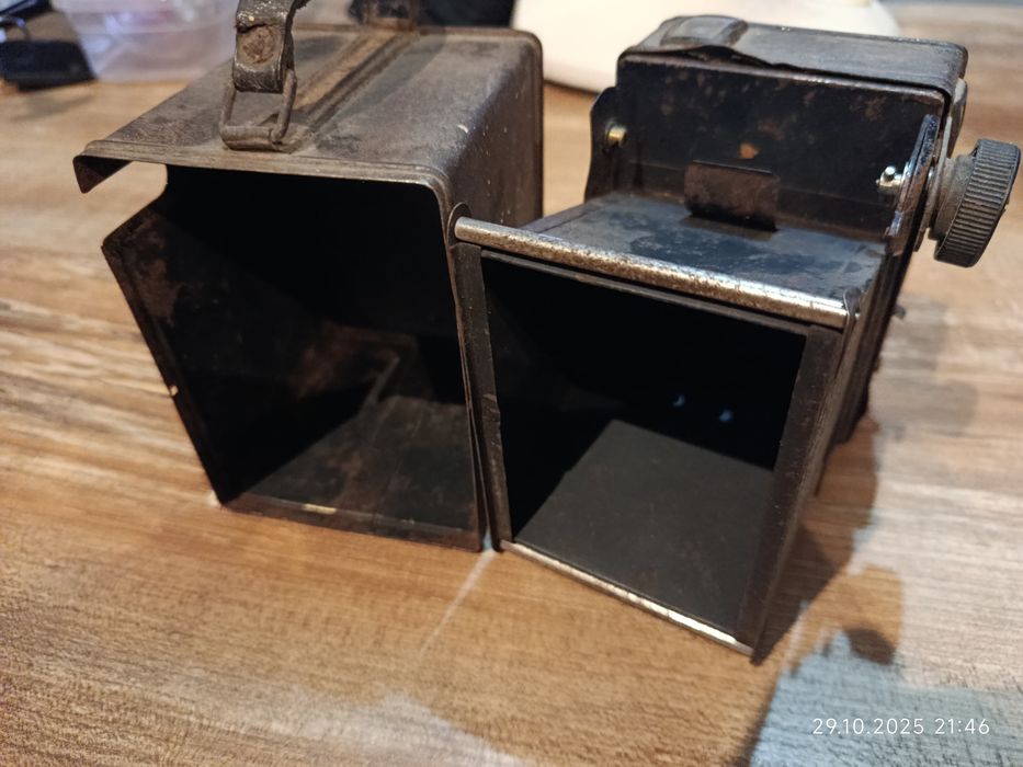 Zabytkowy aparat pudełkowy Voigtlander