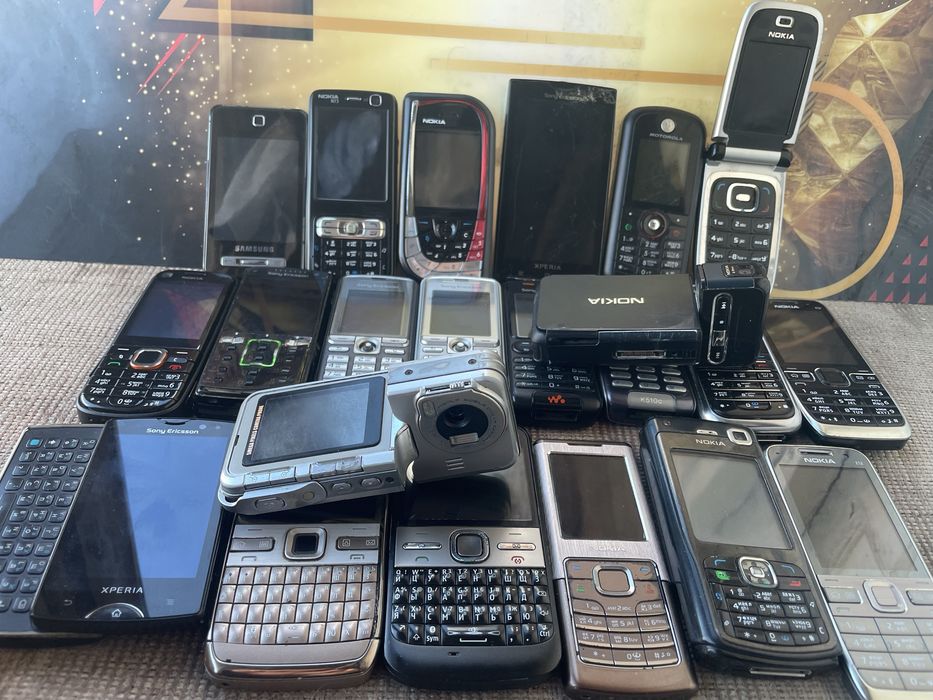 Лот ретро телефон nokia LG soni ericsson