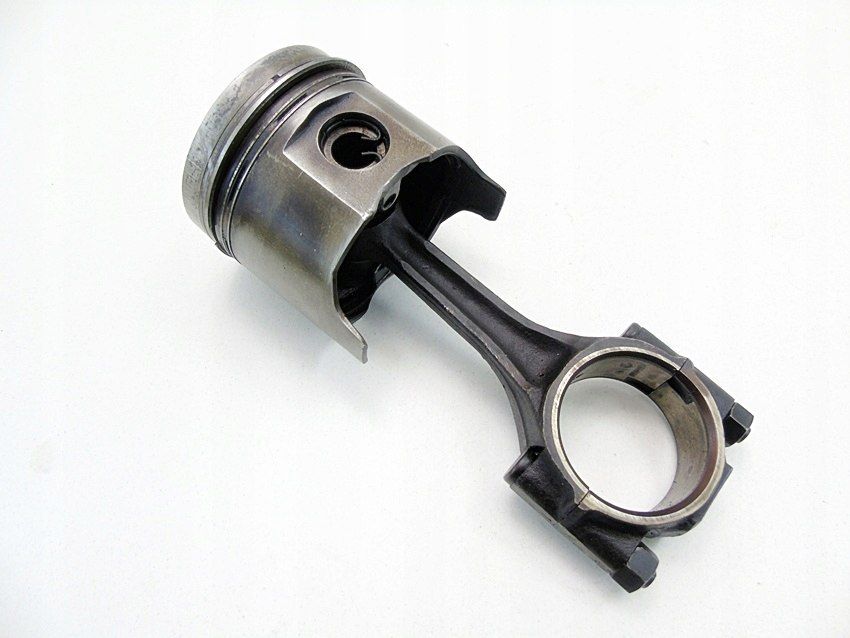 Tłok Korbowód 4379978 Fiat 126P 650 Maluch Fsm 126A1.076