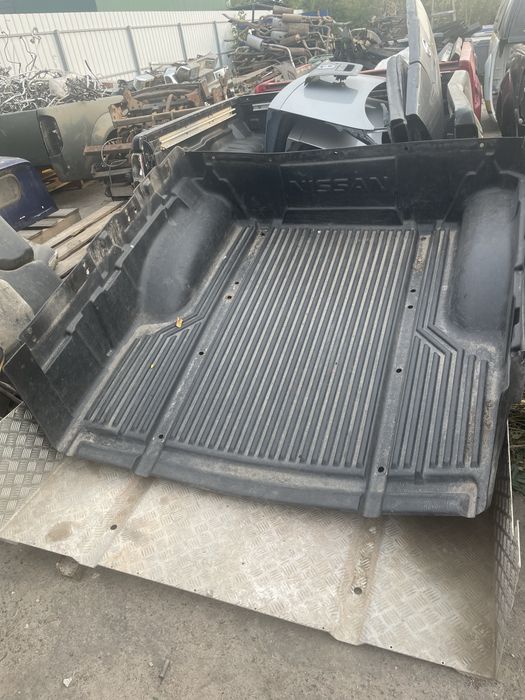 Корито Nissan Navara D40 Вкладиш в багажник в кузов в пикап