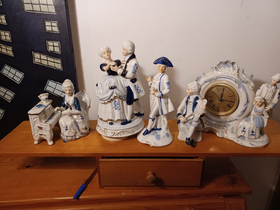 Conjunto figuras porcelada