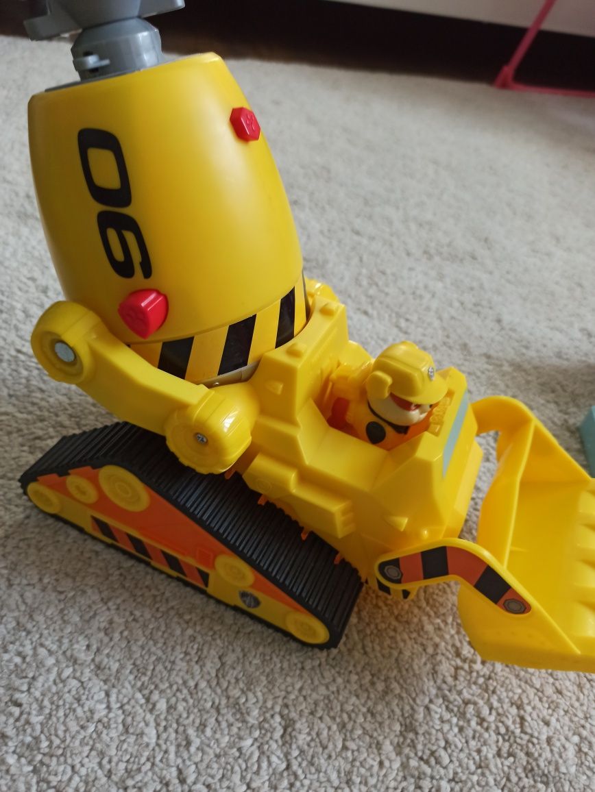 Buldożer Rubble z figurką
