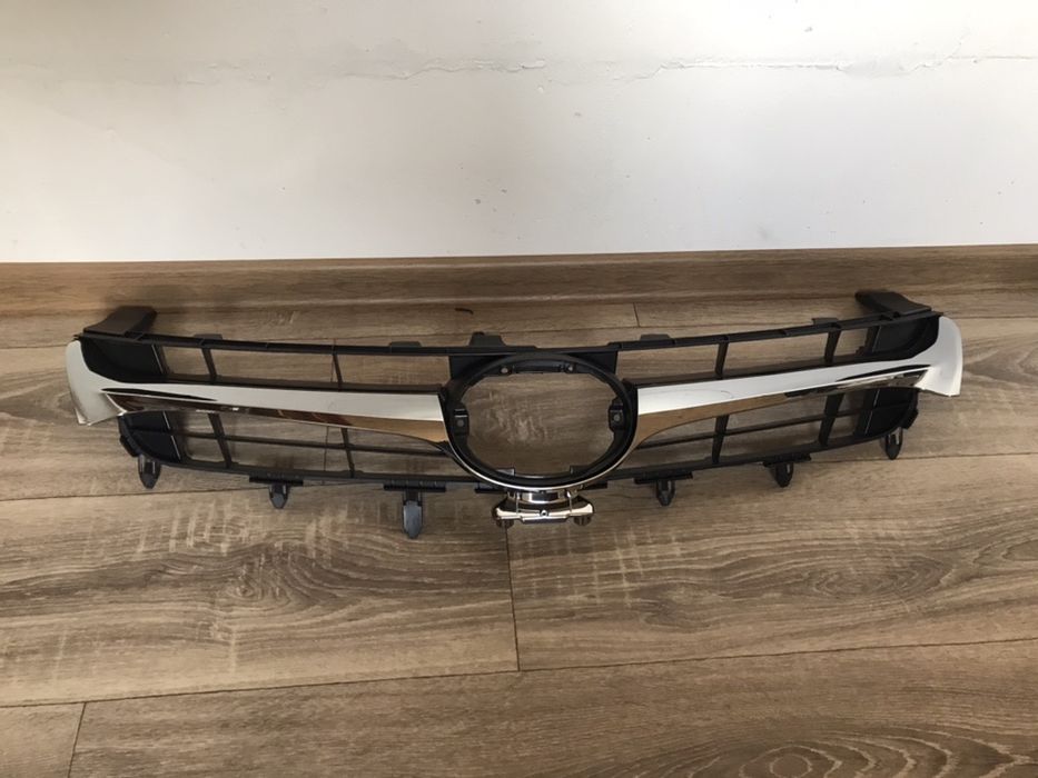 Решотка бампера  бампер Toyota Camry 50 55 70 америка