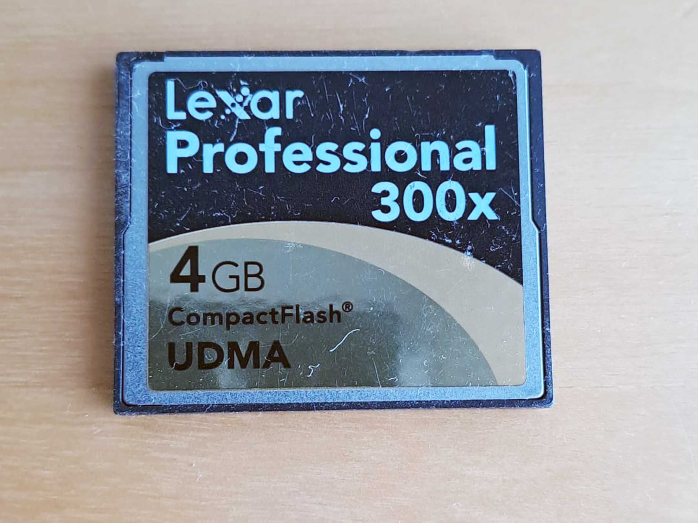 Cartões memória compact flashj