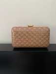 Clutch pequena castanho claro