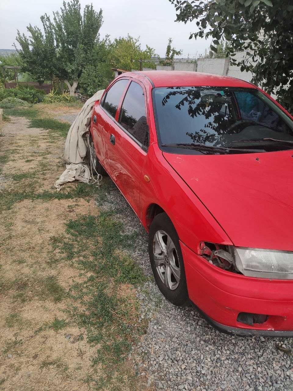 Mazda 323 BA 1996