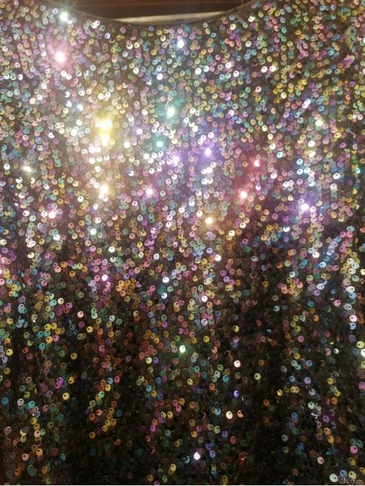 Шикарное вечернее платье