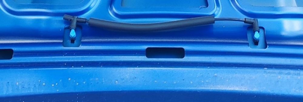 Трубки форсунок омывателя Шевроле Вольт 2