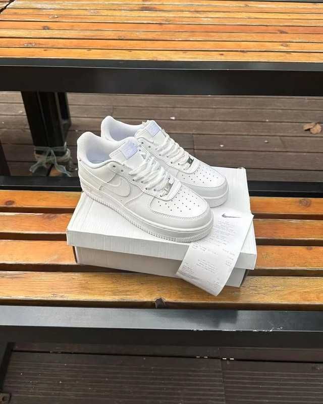 Buty/Nike_AirForce1White "Nowe Trampki" Roz. 38