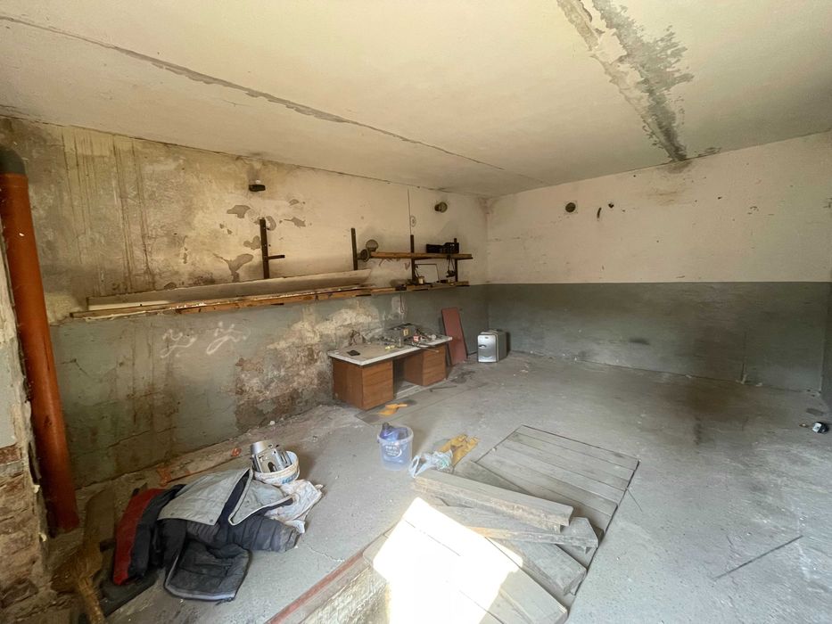 Гараж Тернопіль з ямою і підвалом