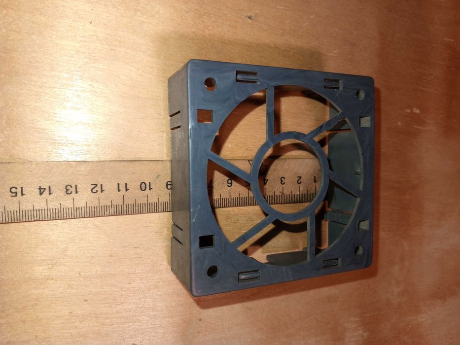 Держатель кулера 90 х 90 мм.