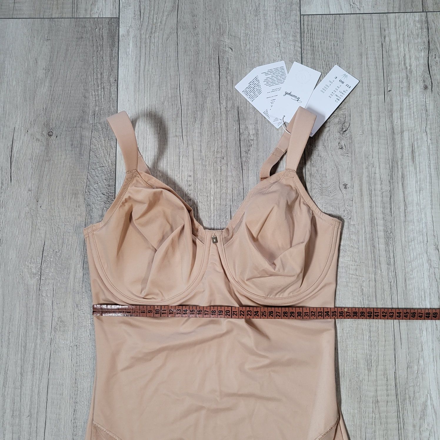 Body modelujące korygujące Triumph 80E beżowe true shape sensation