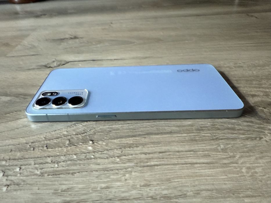 Sprzedam OPPO RENO6 5G