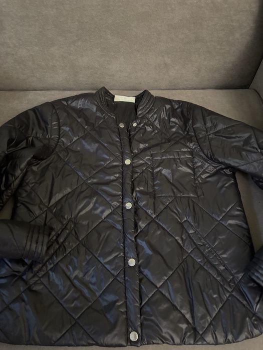 Жіноча куртка осіння