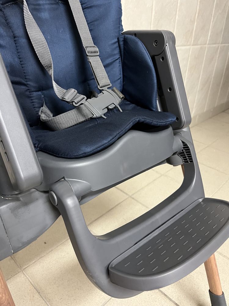 Cadeira bebe/criança Maxi Cosi com acessórios